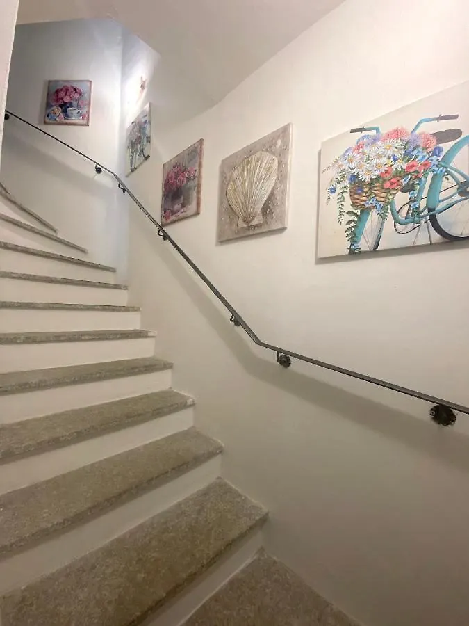 圣特奥多罗La Coccinella Al Mare住宿加早餐旅馆 住宿加早餐酒店 圣特奥多罗